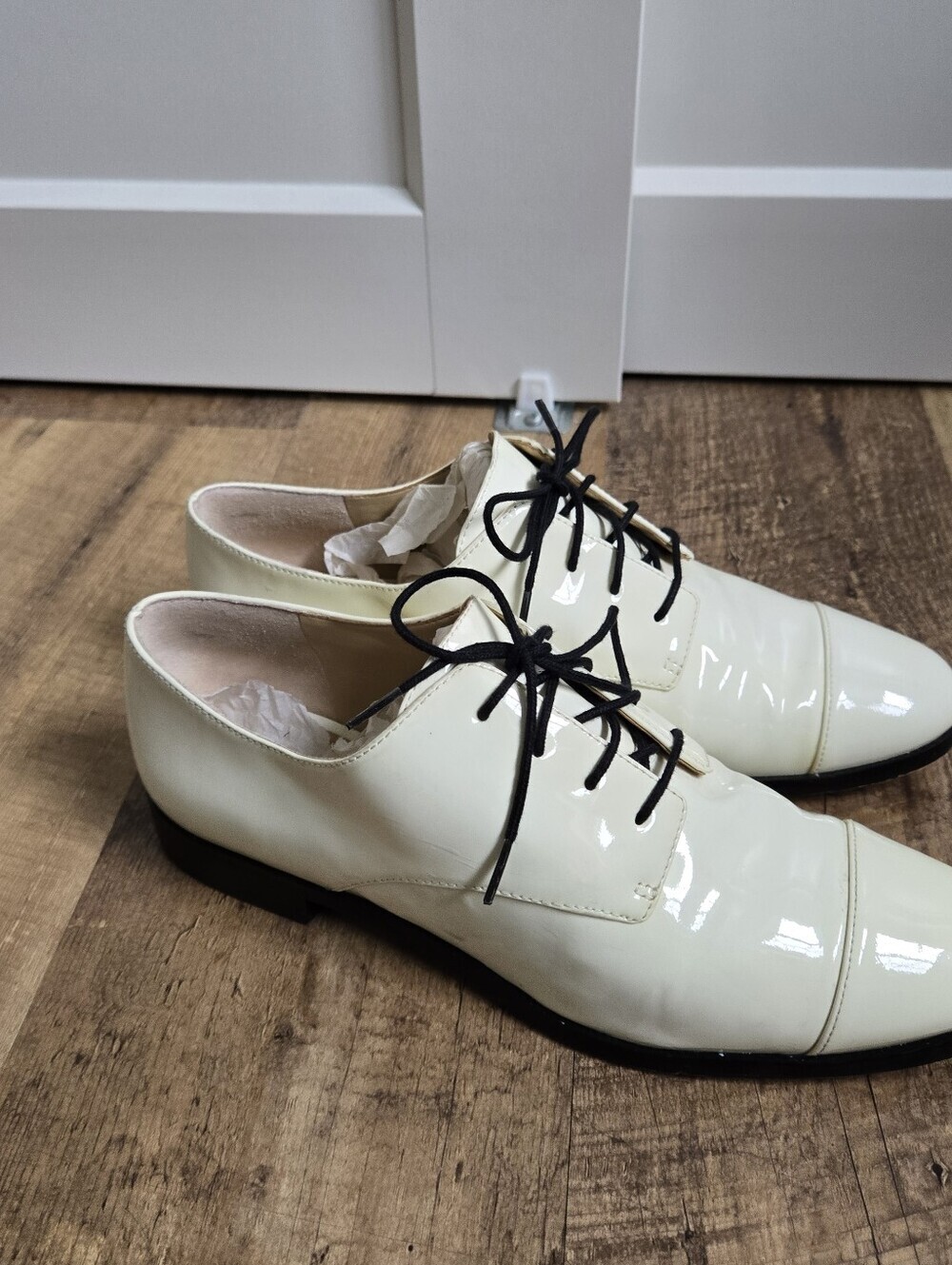 Michael Kors Pierce Patent Womens White Cap-Toe Lace-Up Dress Shoes Size 7 1/2 - Picture 2 of 10